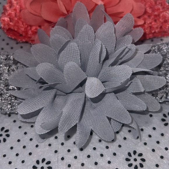 🛍 NEW PRETTY Little GIRLS BUNDLE OF 3 BOW SIZE 0-24 MONTHS - Picture 3 of 6
